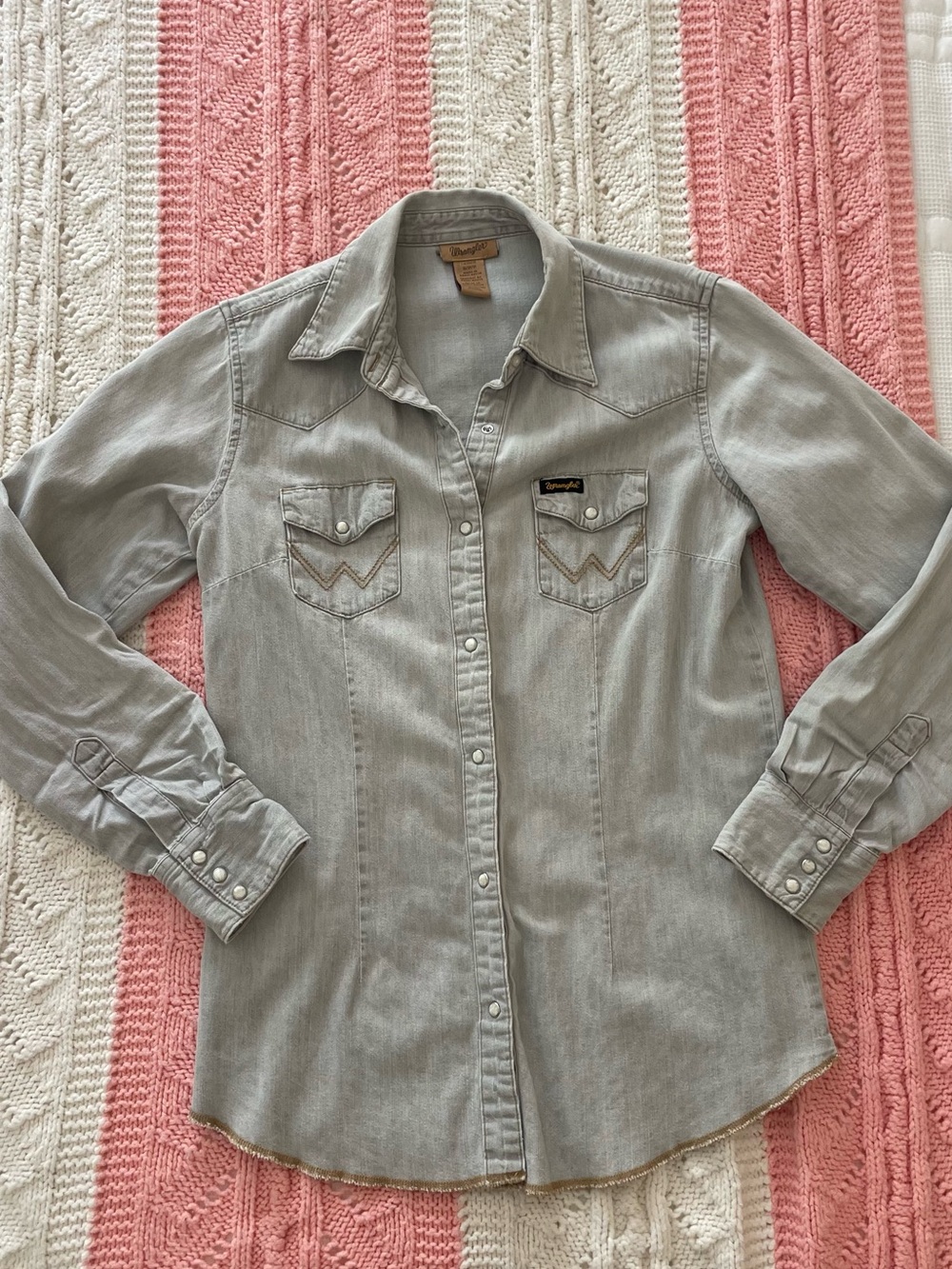 Wrangler Light Gray Women's Western Button-Down Shirt